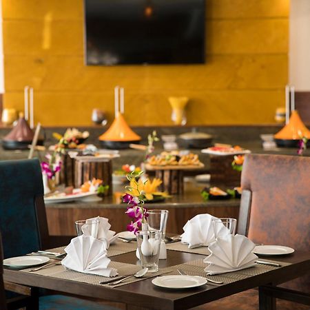 Regenta Central Cassia Zirakpur Chandigarh Exteriér fotografie