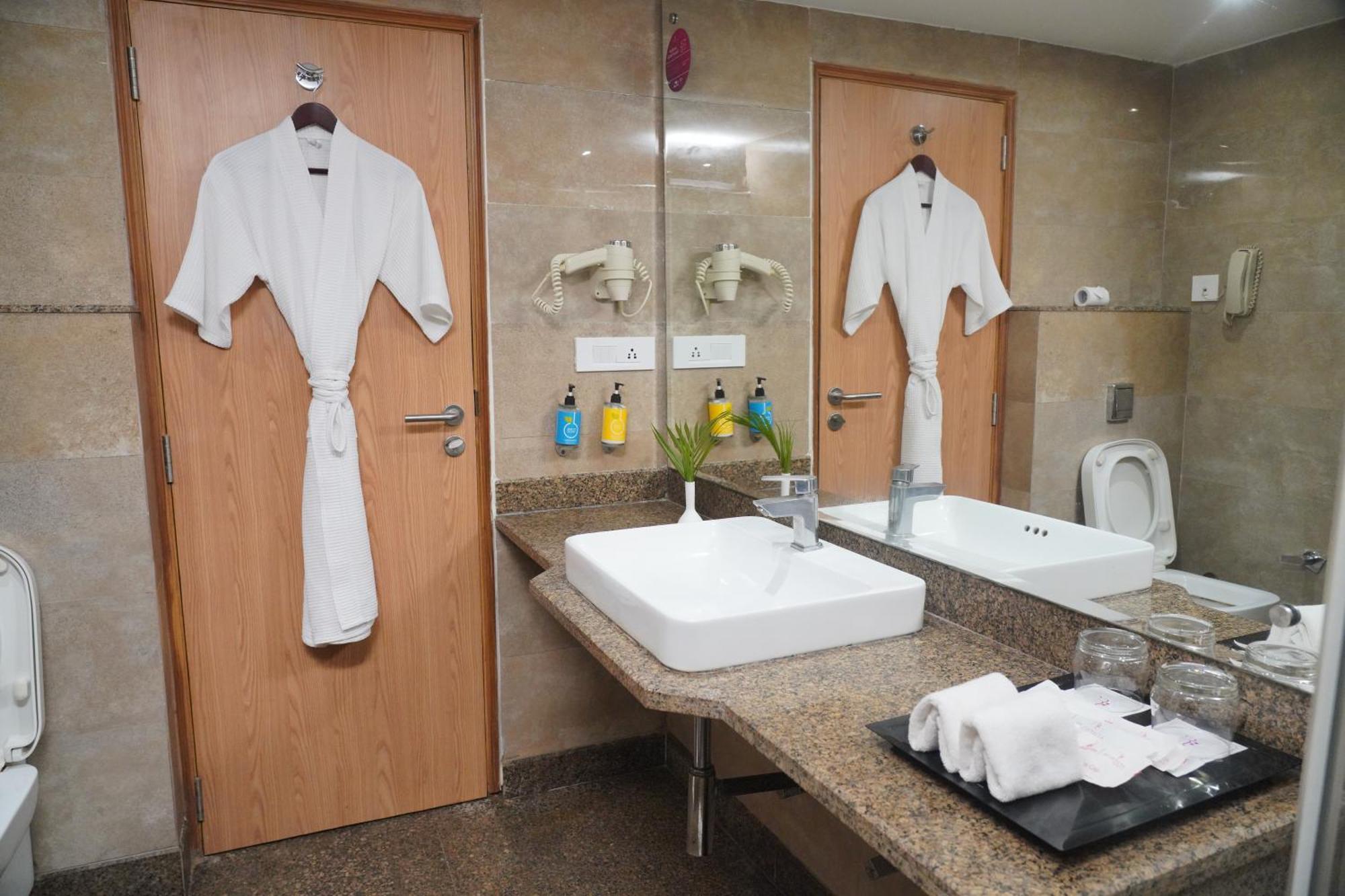 Regenta Central Cassia Zirakpur Chandigarh Exteriér fotografie