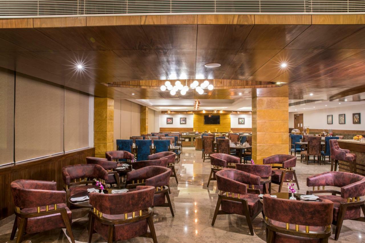 Regenta Central Cassia Zirakpur Chandigarh Exteriér fotografie