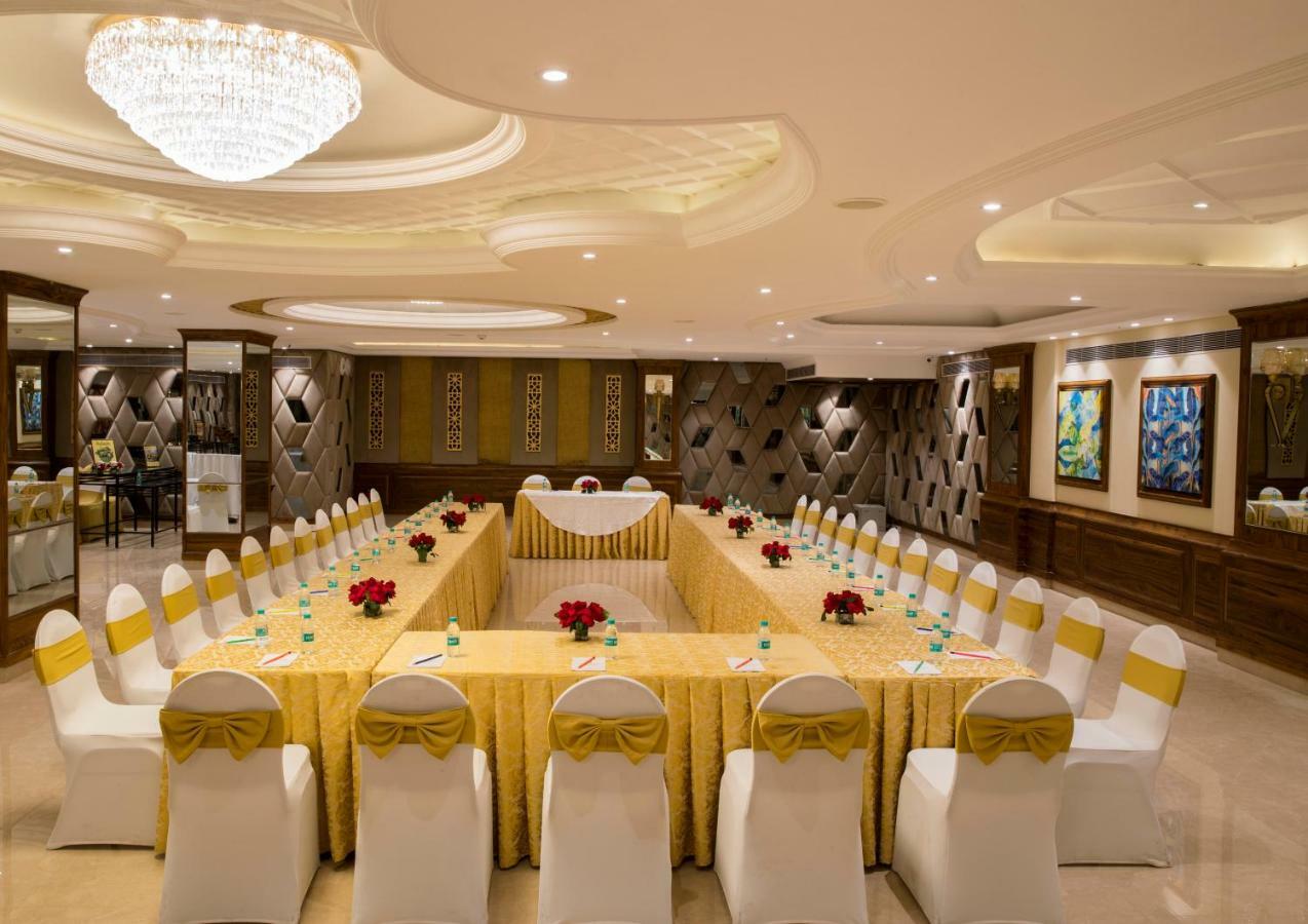 Regenta Central Cassia Zirakpur Chandigarh Exteriér fotografie